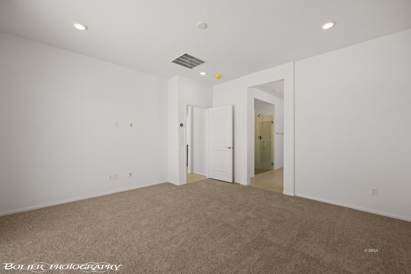 1250  Vertical Bluff 