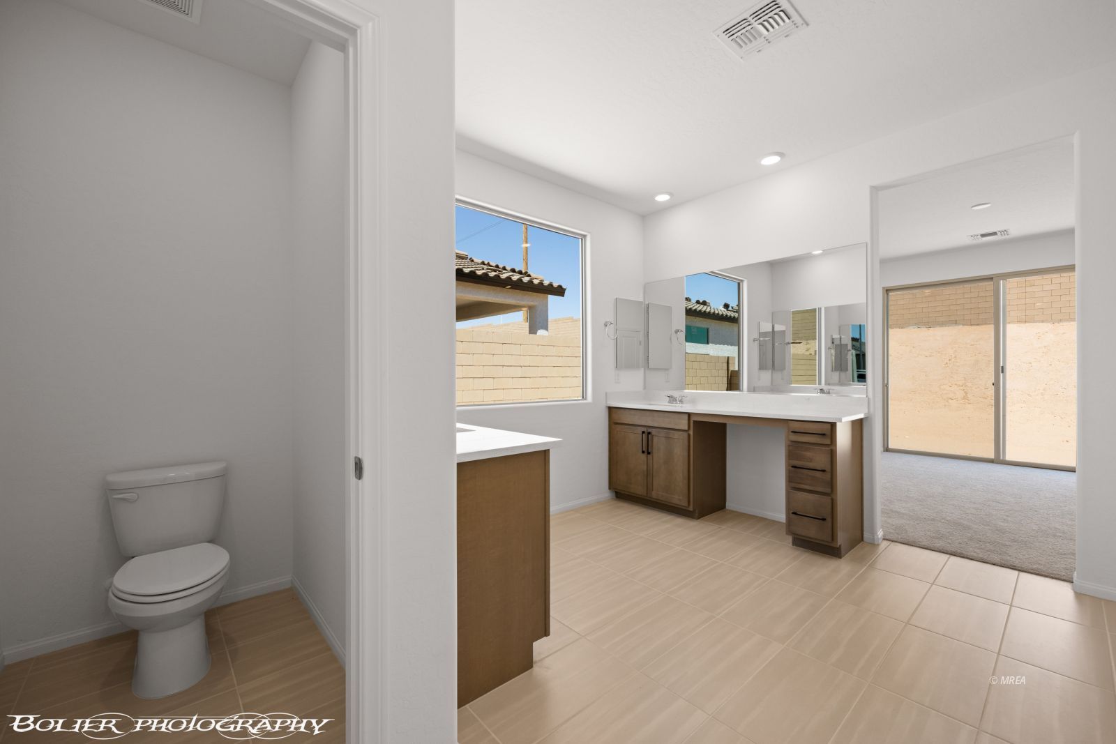 1250  Vertical Bluff 