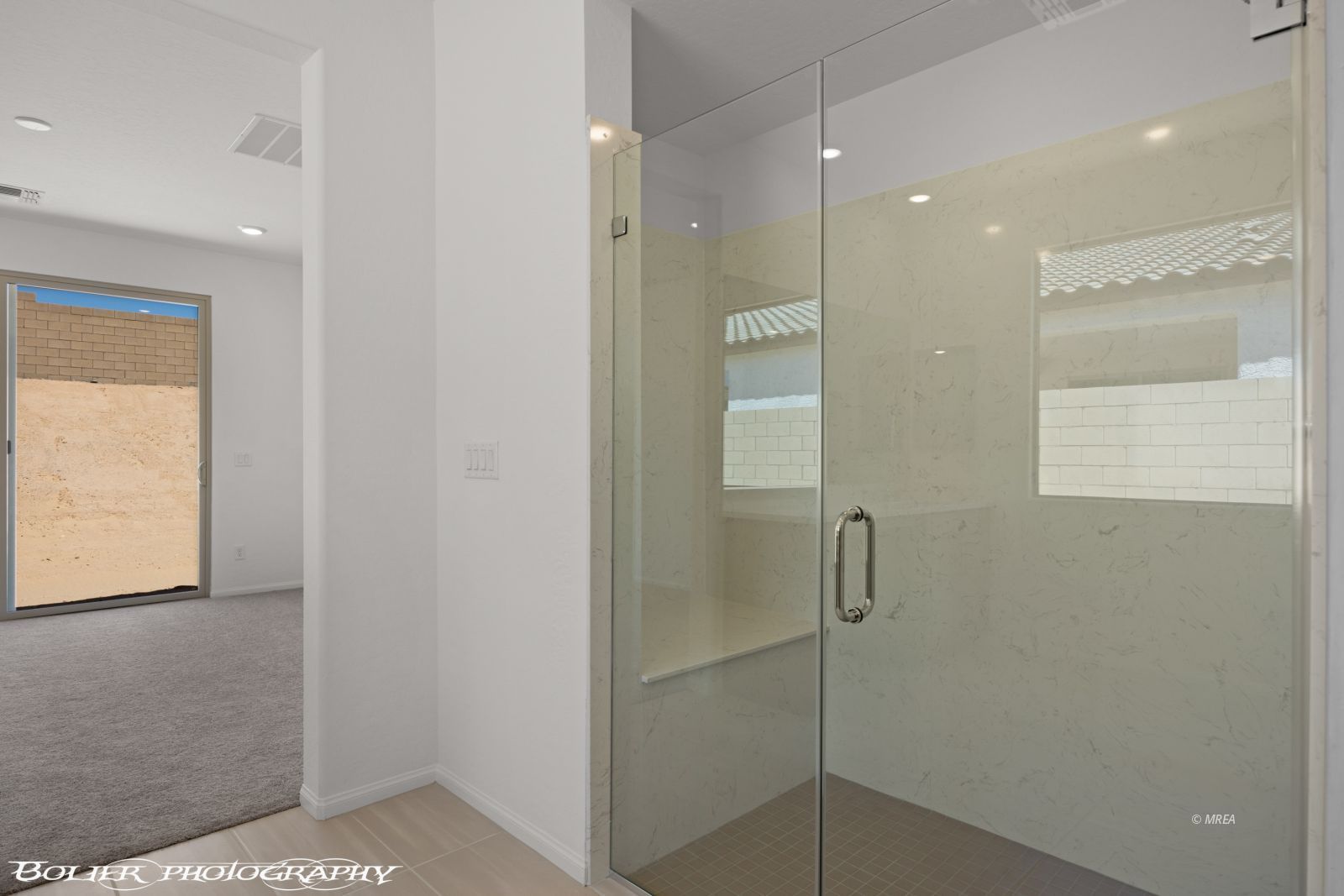 1250  Vertical Bluff 