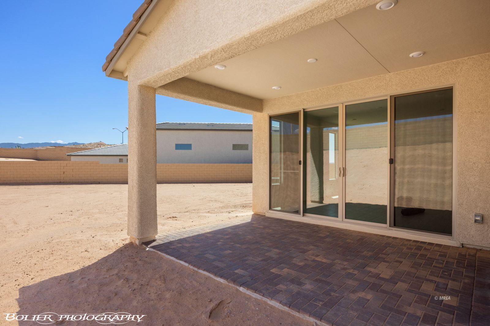 1250  Vertical Bluff 