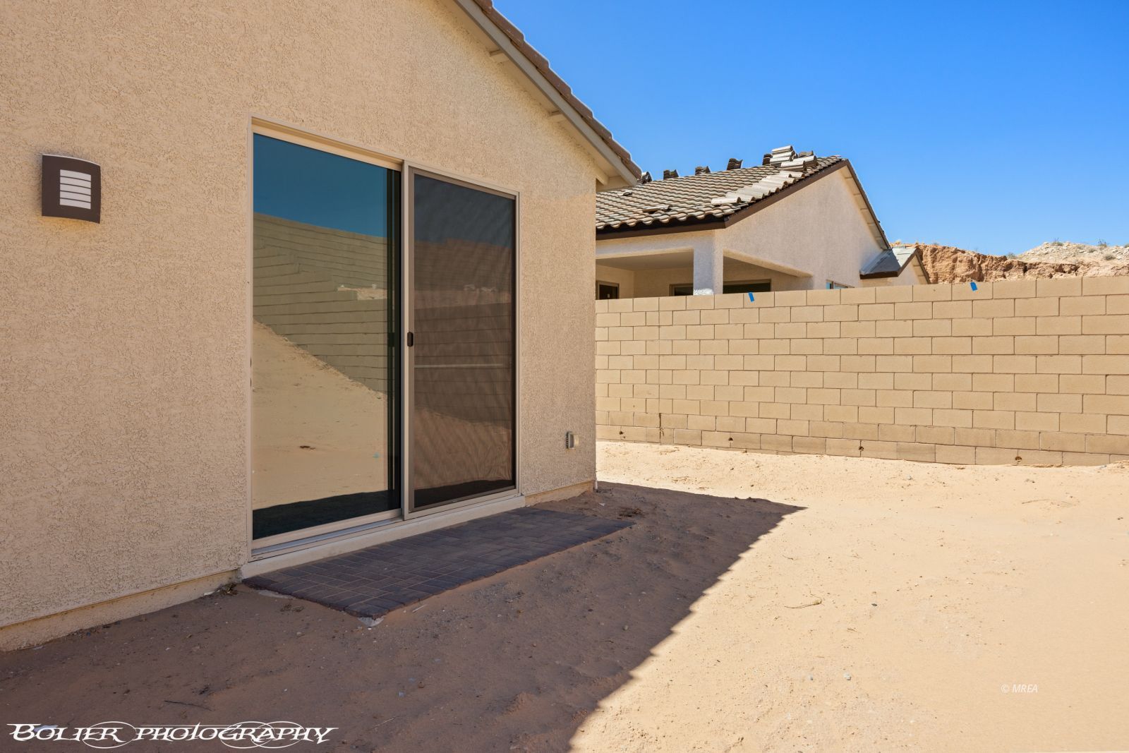 1250  Vertical Bluff 