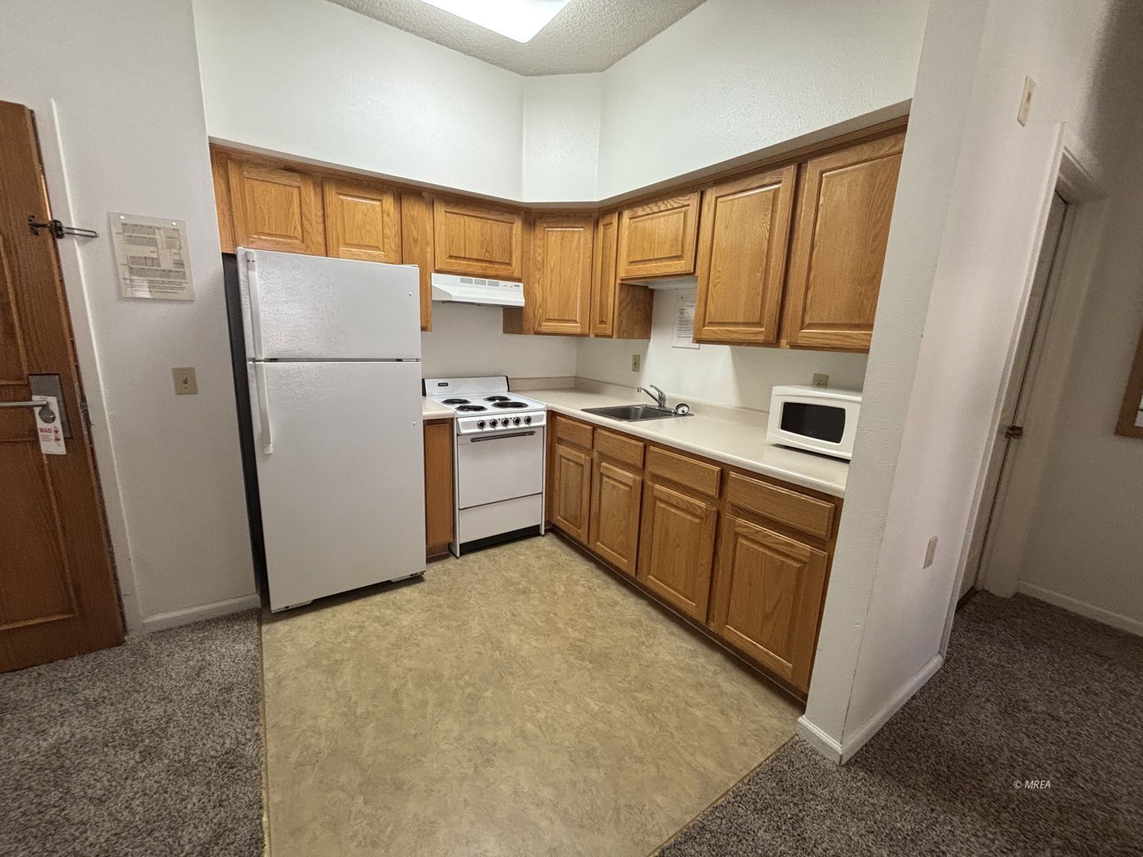 555  Highland Dr #112