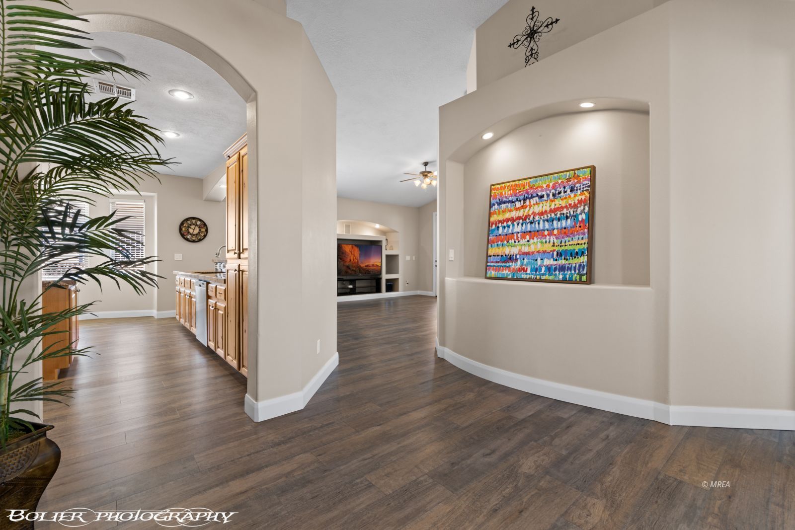 454  Highland View Ct