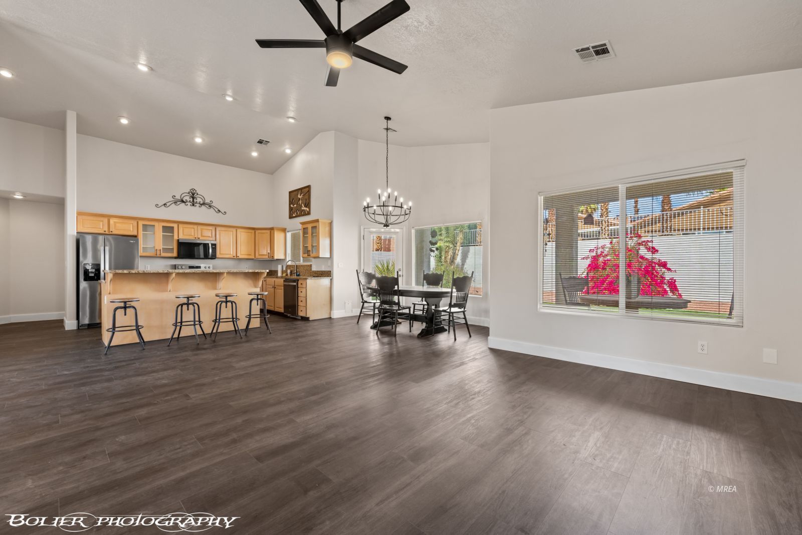 589  Casa Grande Cir