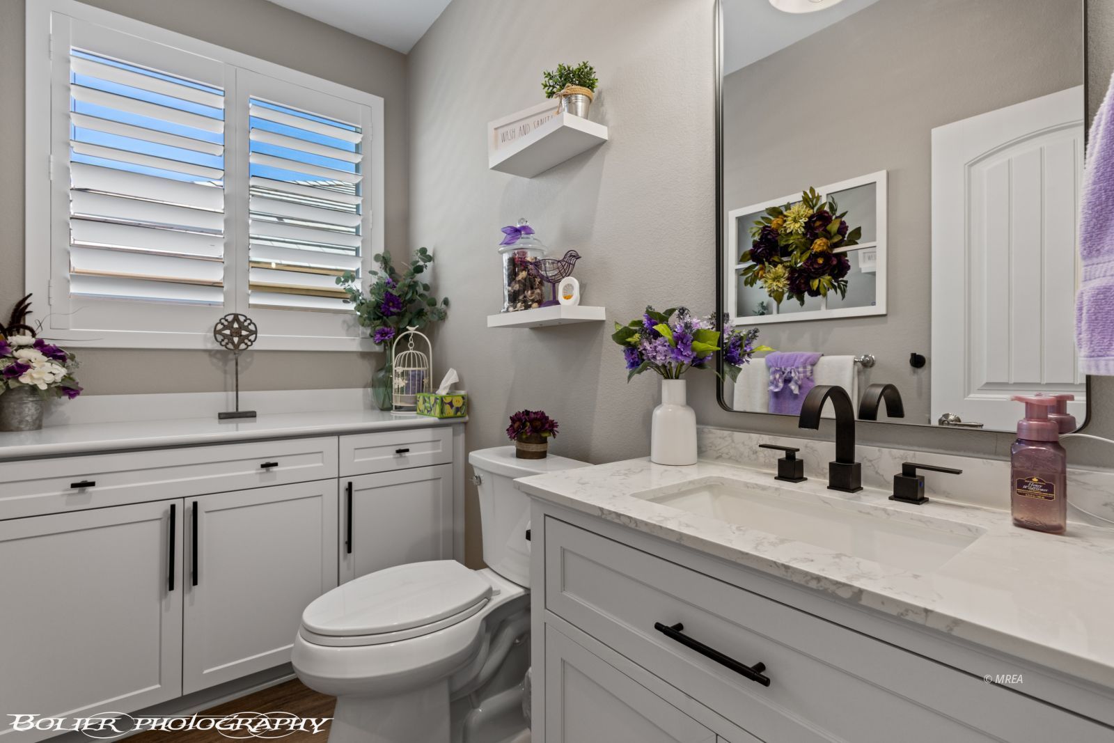 472  Paradise Valley Hts 