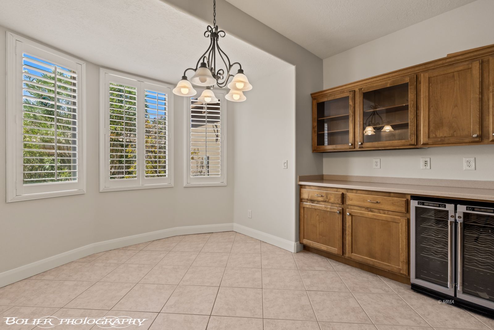 526  Highland View Ct