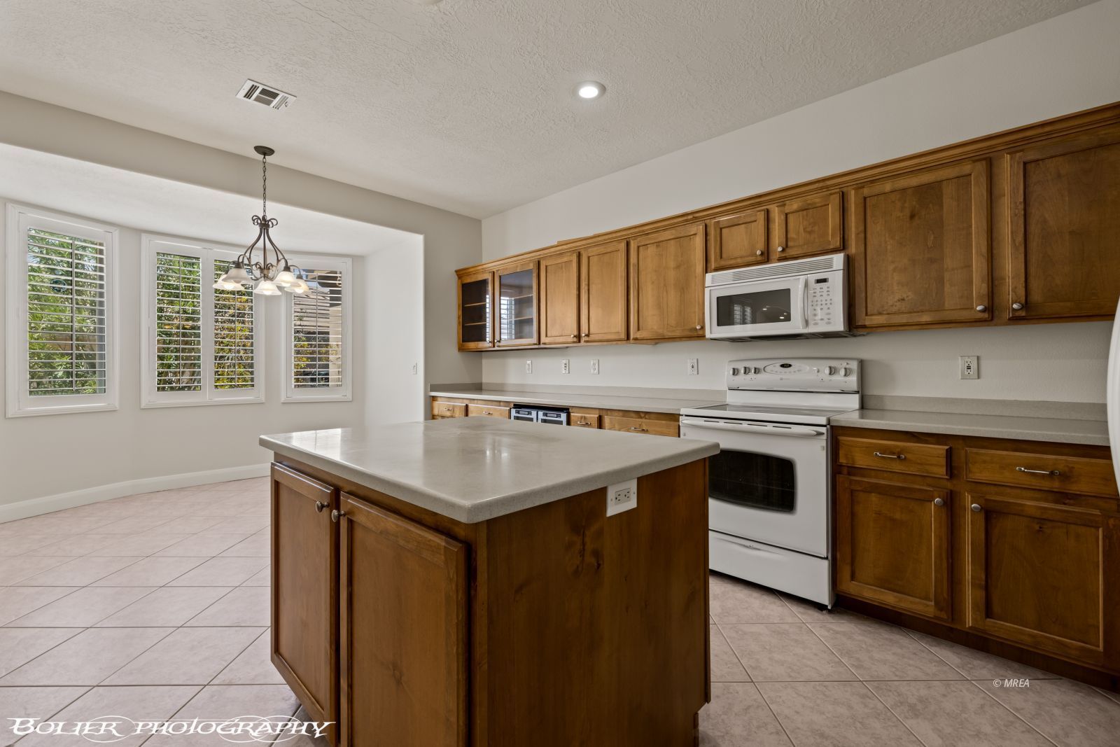 526  Highland View Ct