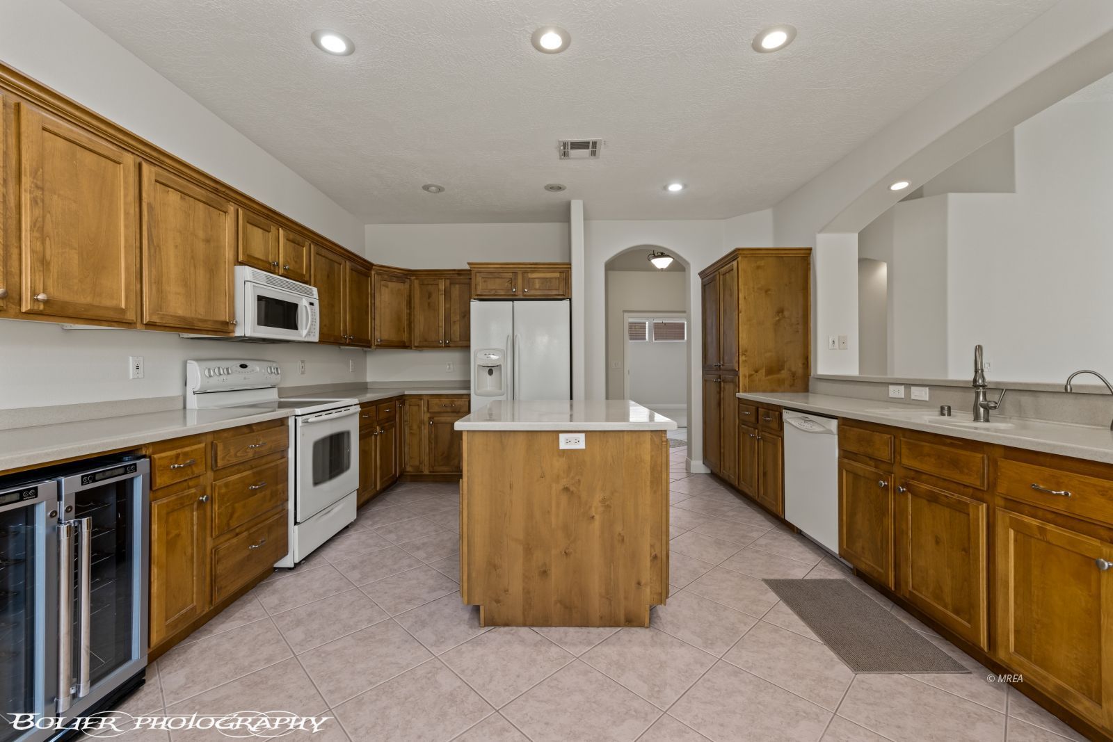 526  Highland View Ct