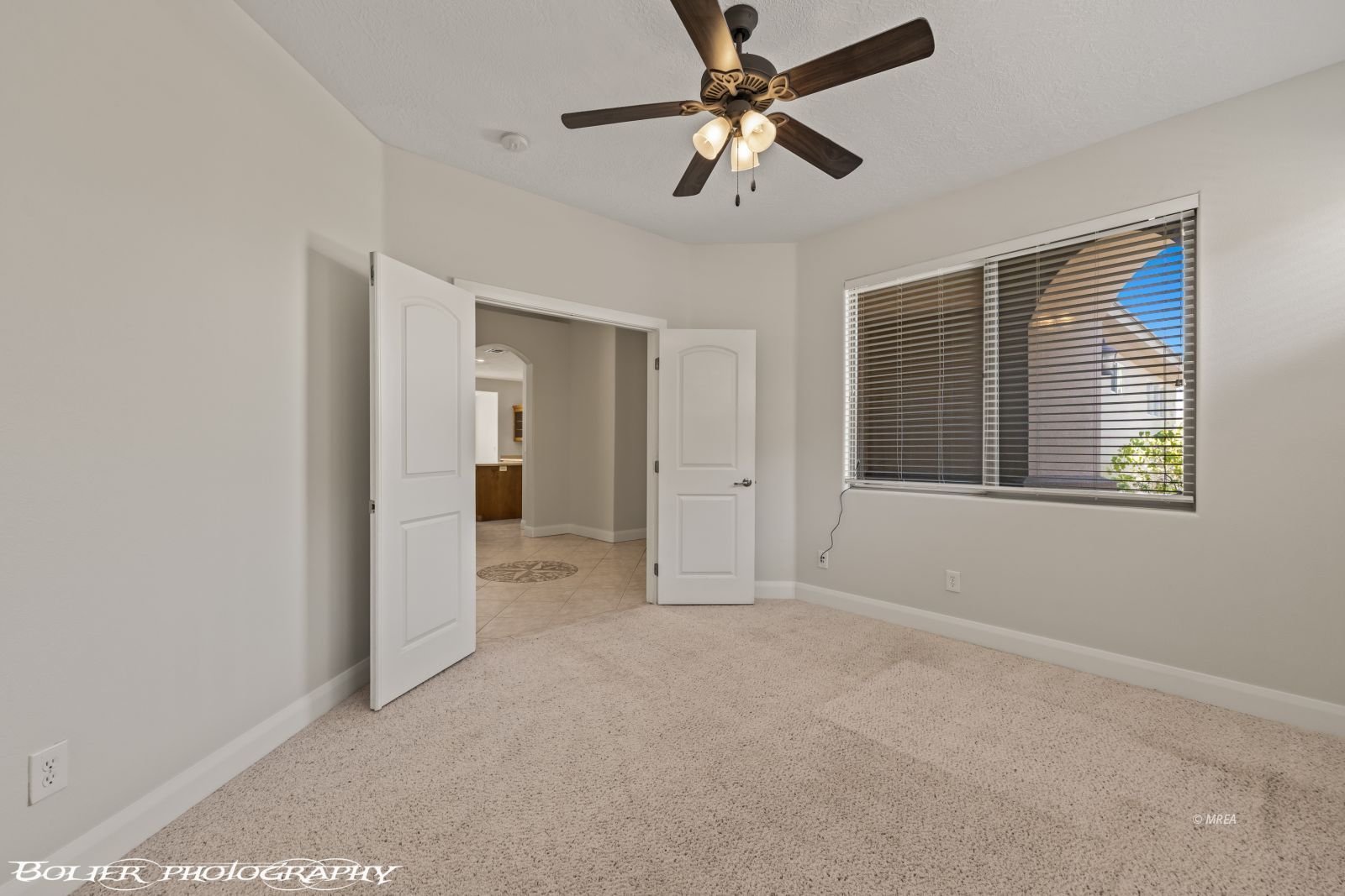 526  Highland View Ct