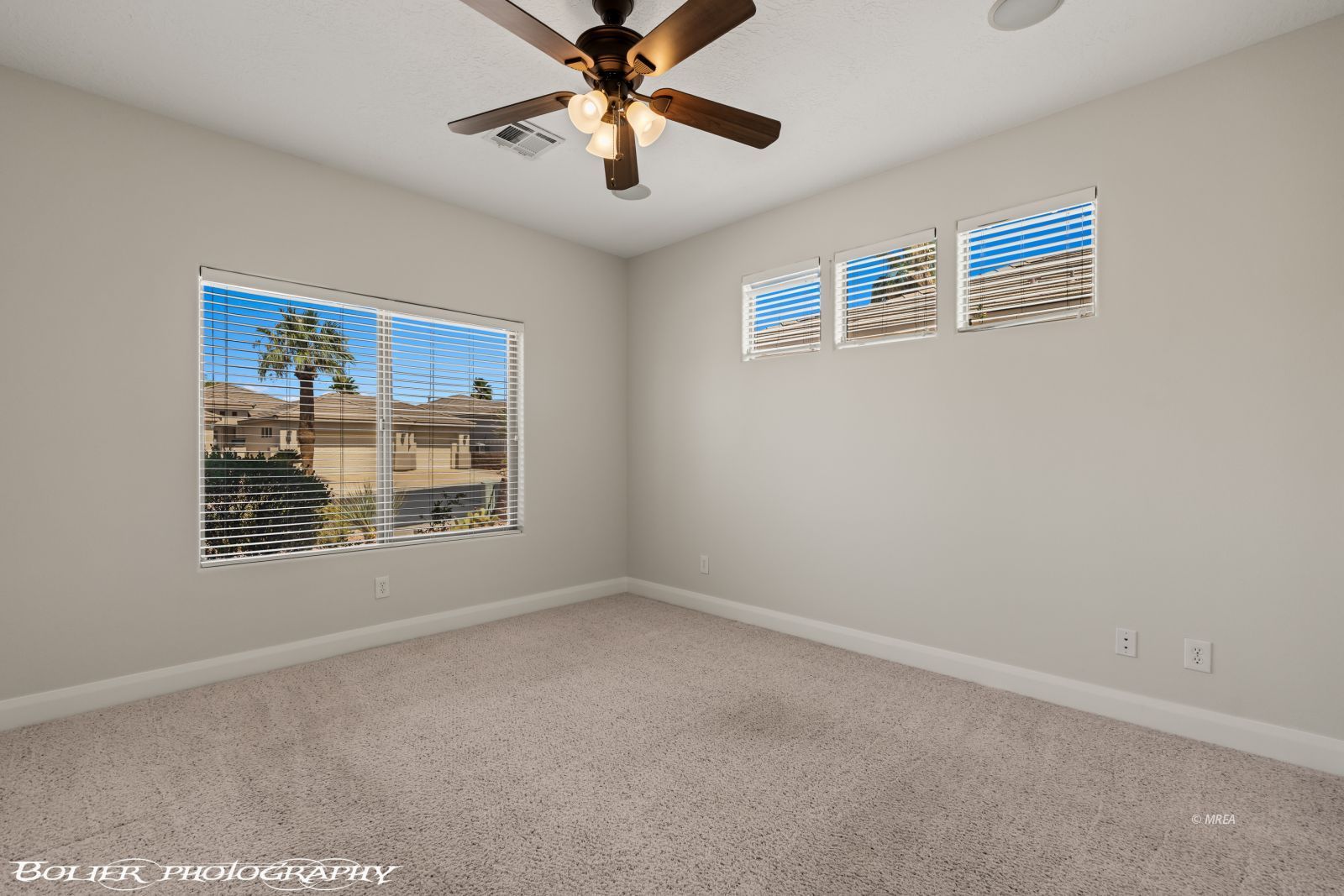 526  Highland View Ct