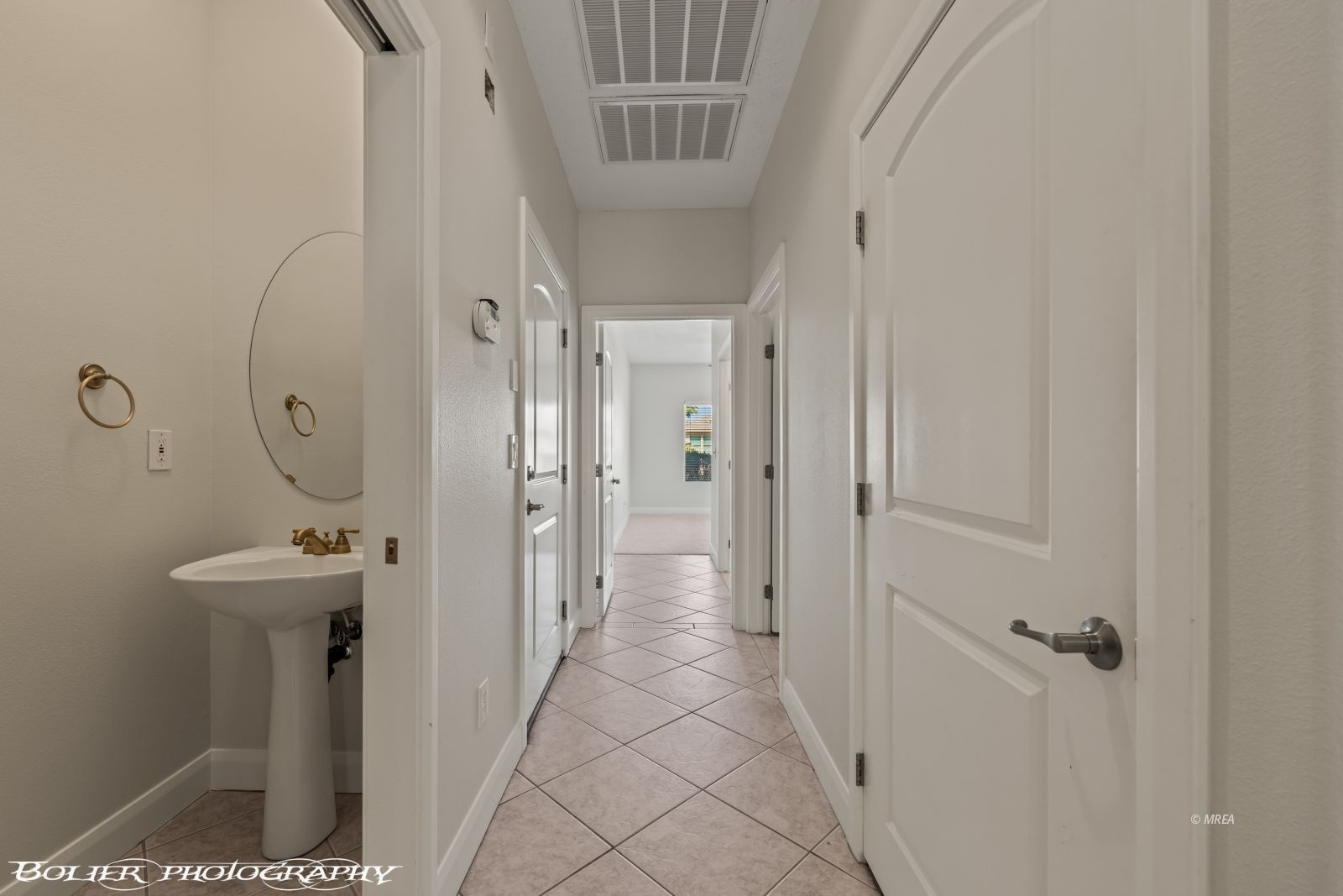 526  Highland View Ct