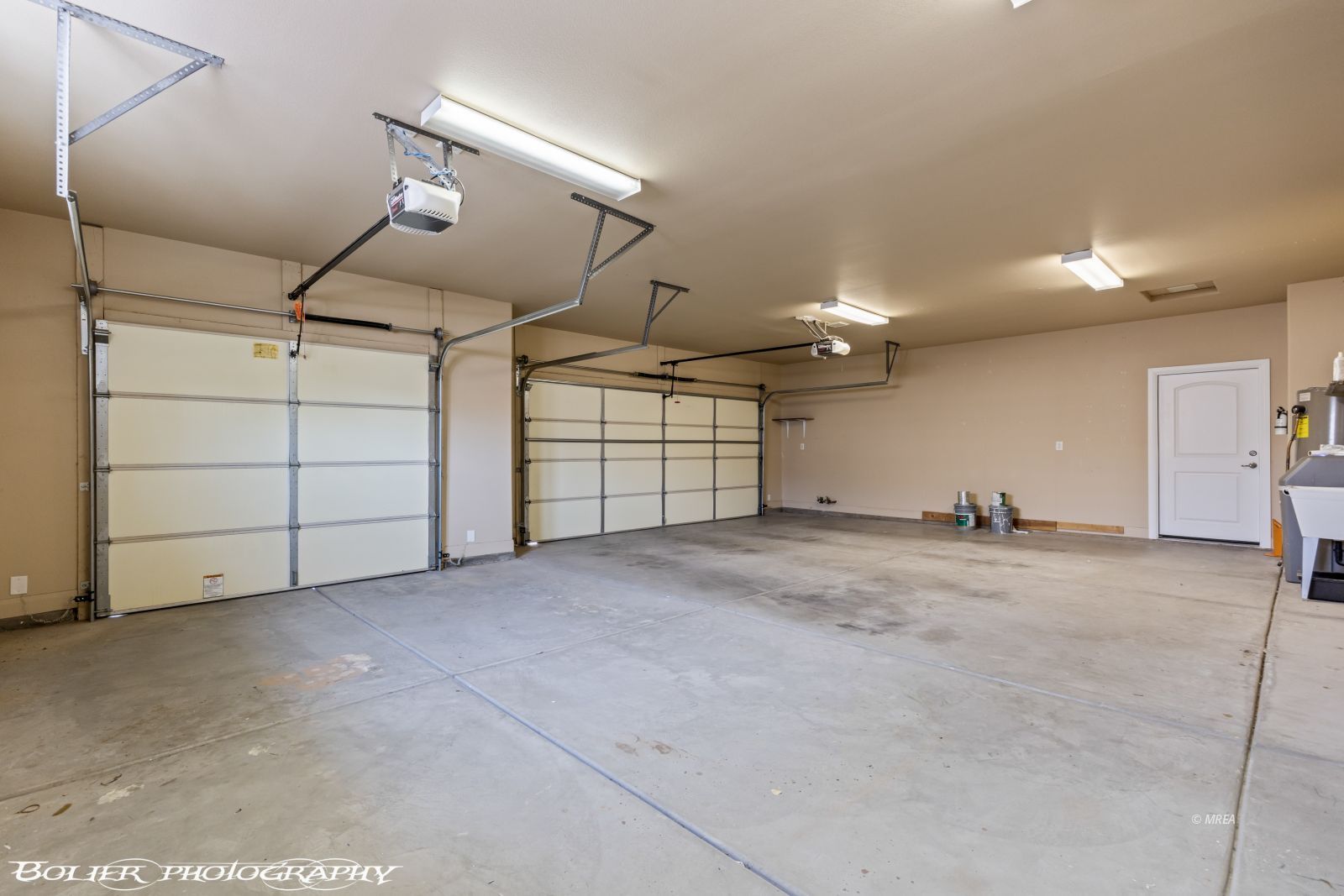 526  Highland View Ct