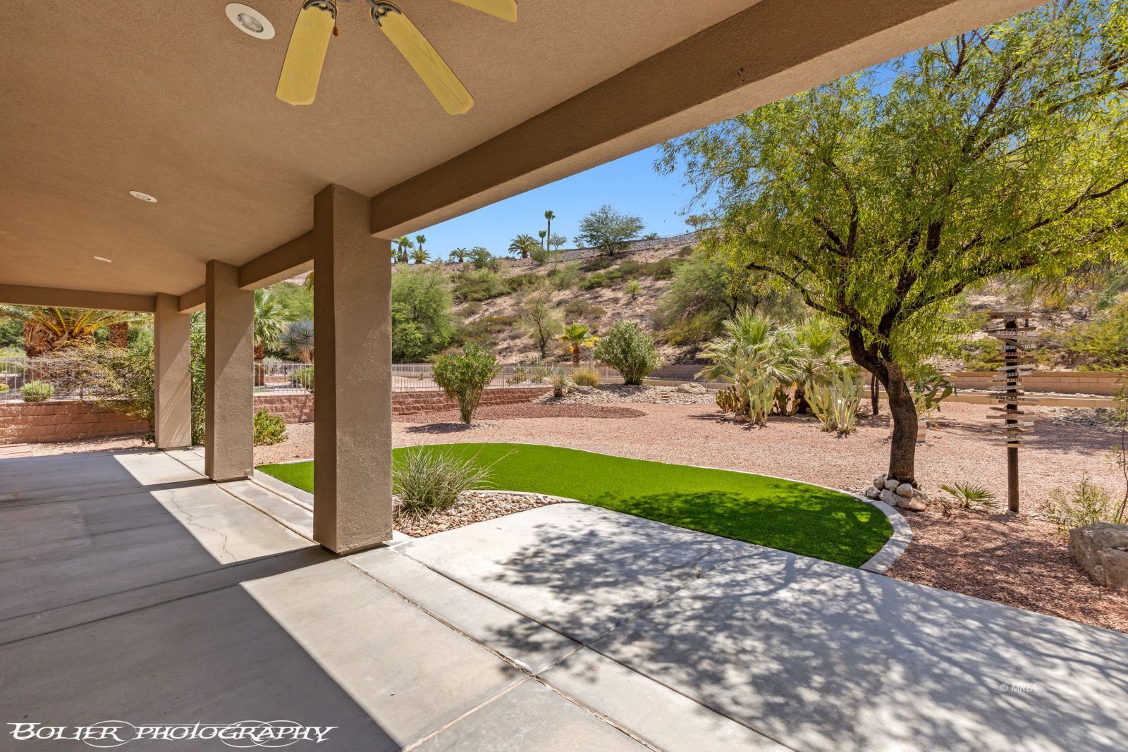 526  Highland View Ct