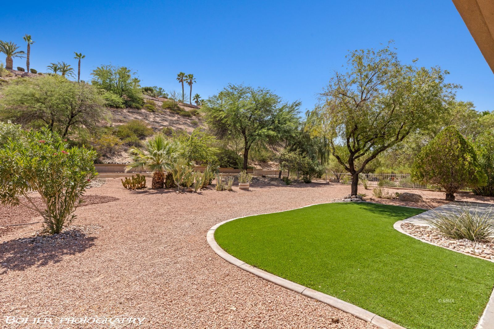 526  Highland View Ct