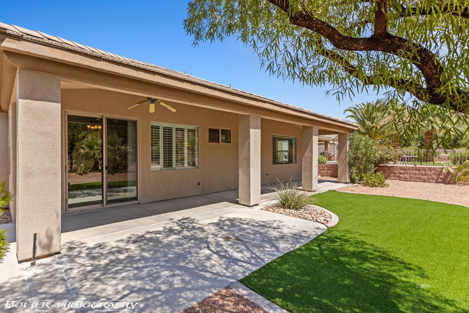 526  Highland View Ct