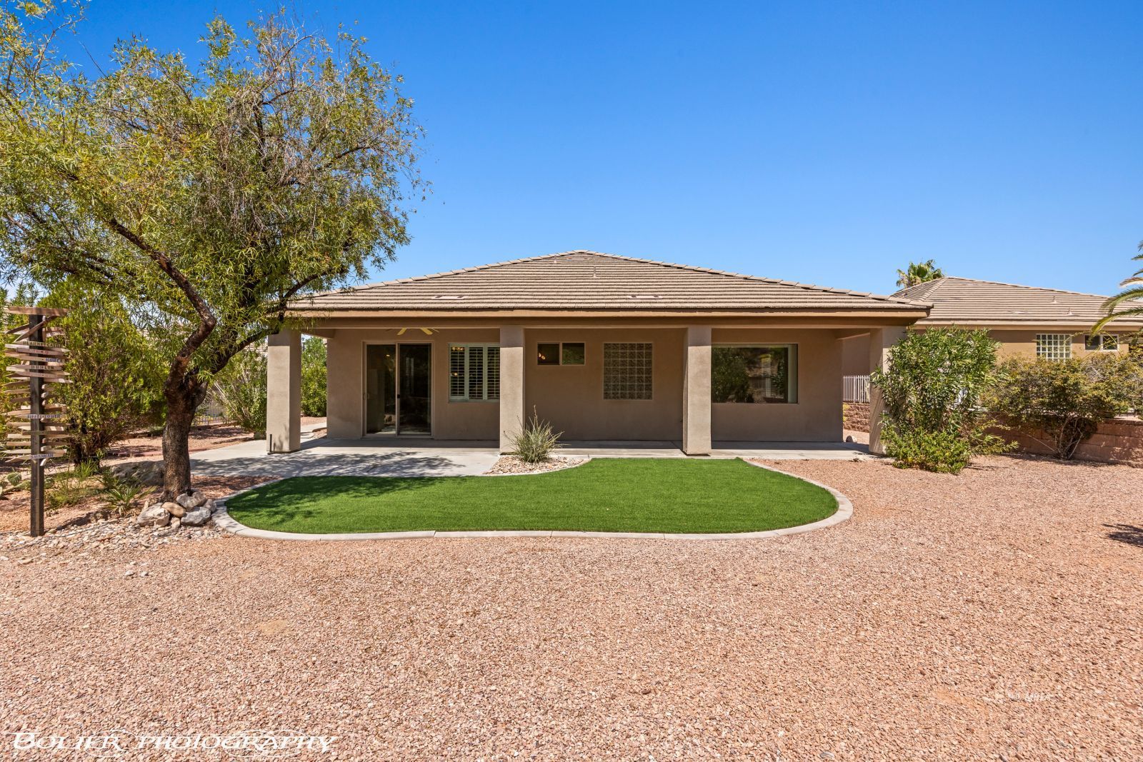 526  Highland View Ct