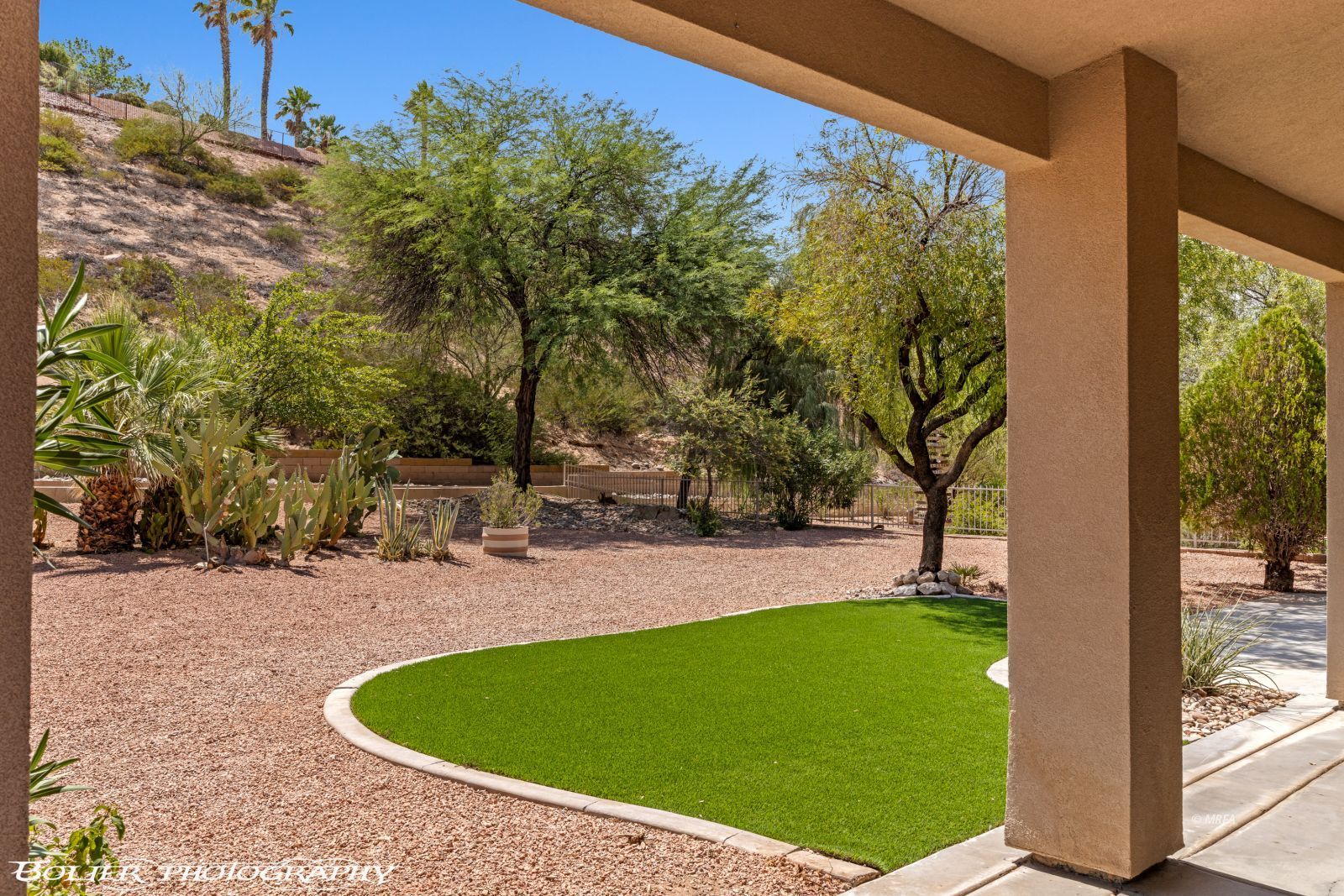 526  Highland View Ct