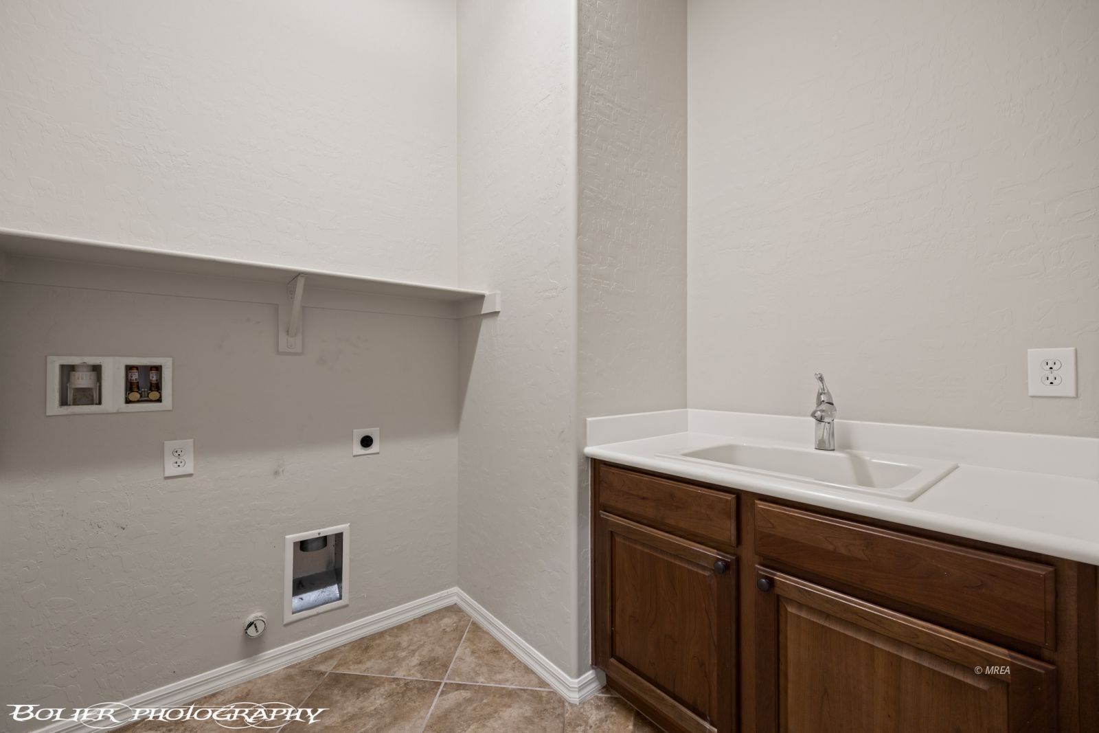 1068  Starlight Terrace Way