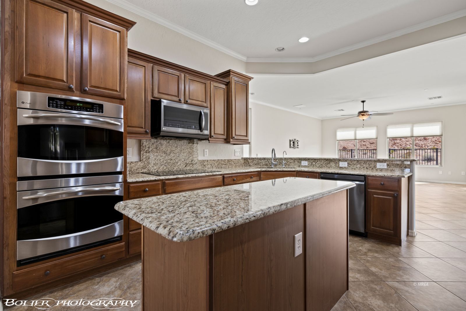 1068  Starlight Terrace Way