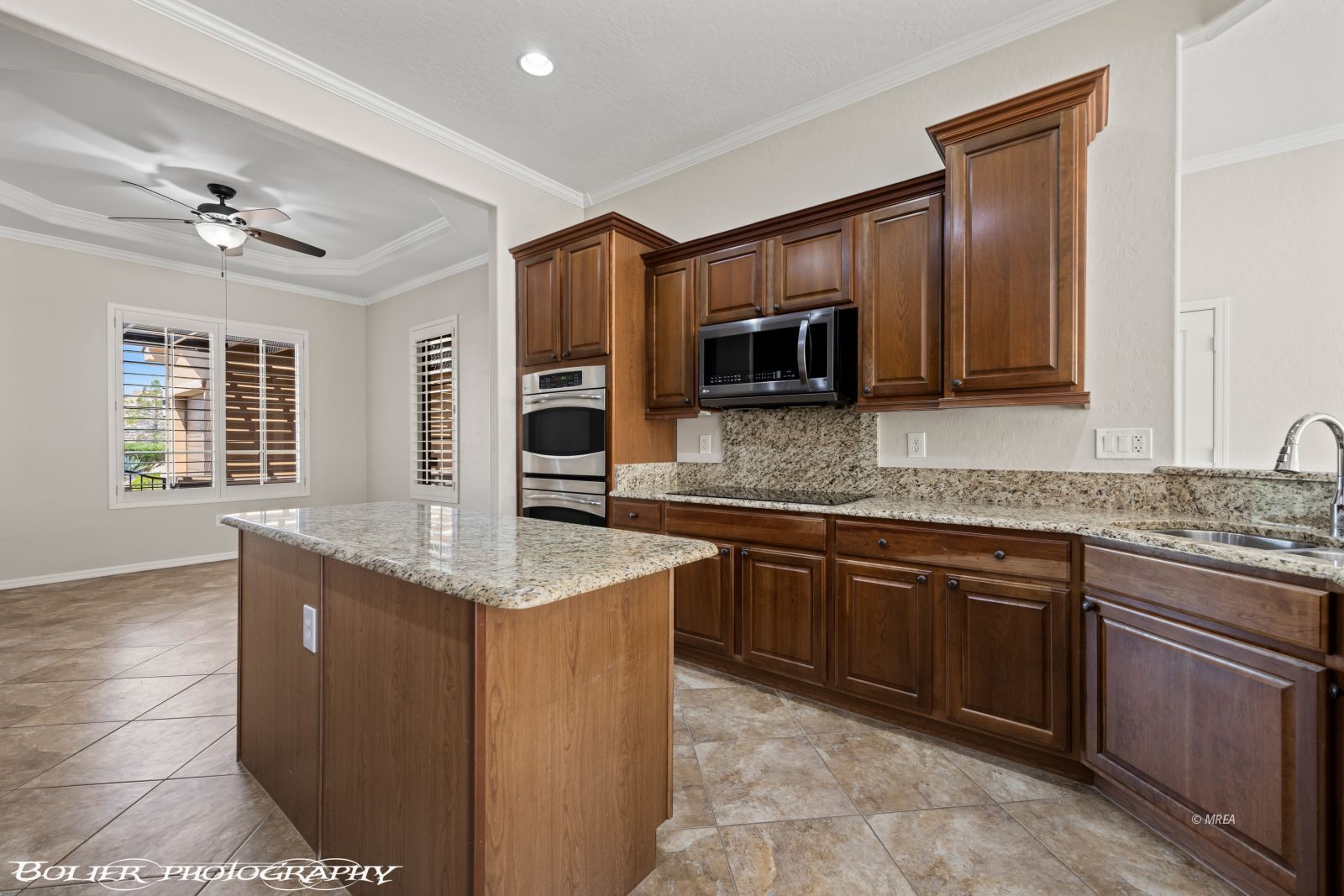 1068  Starlight Terrace Way