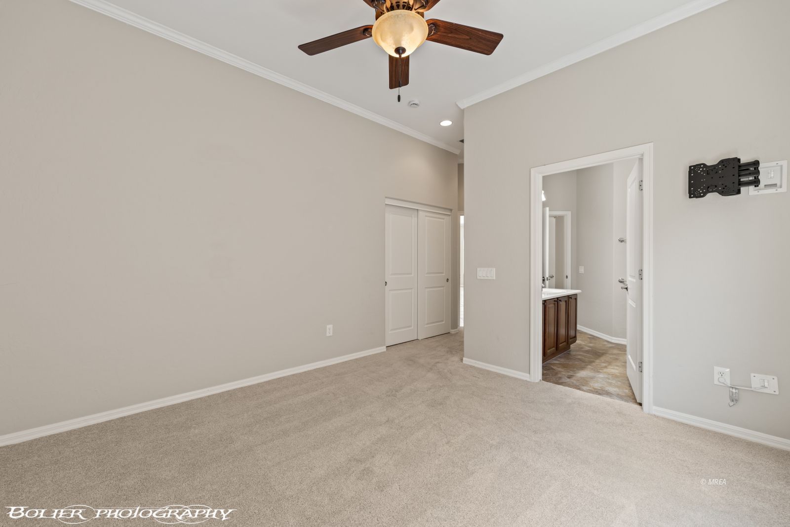 1068  Starlight Terrace Way