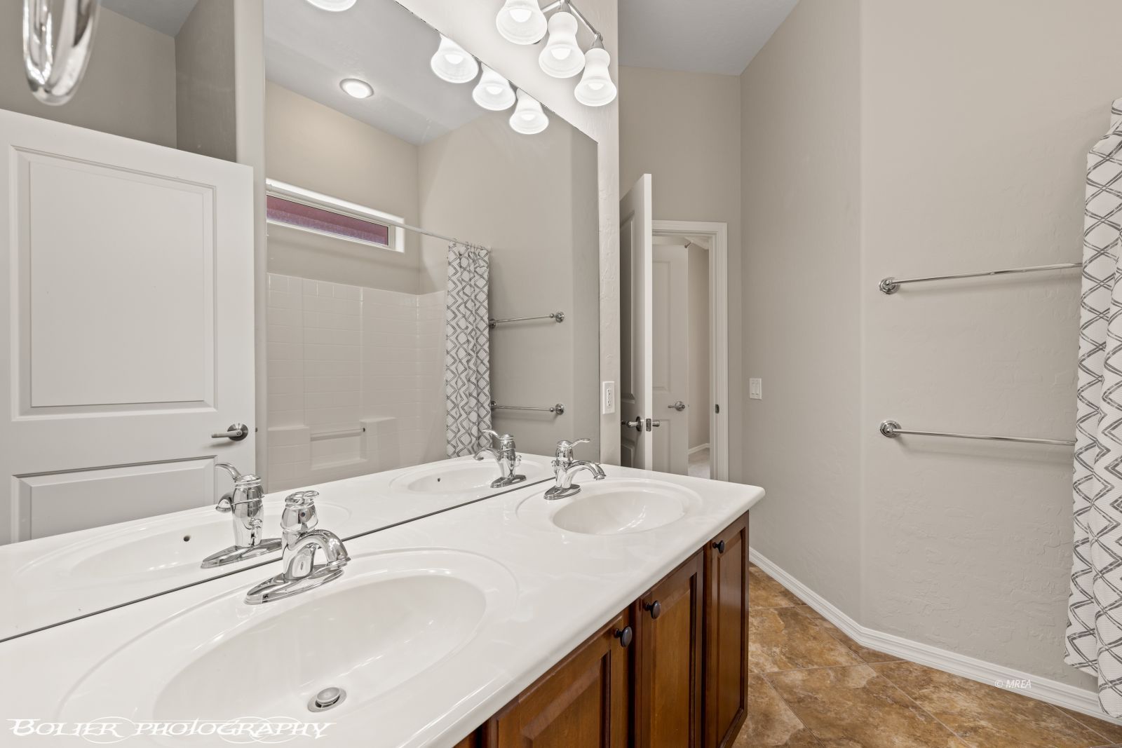 1068  Starlight Terrace Way