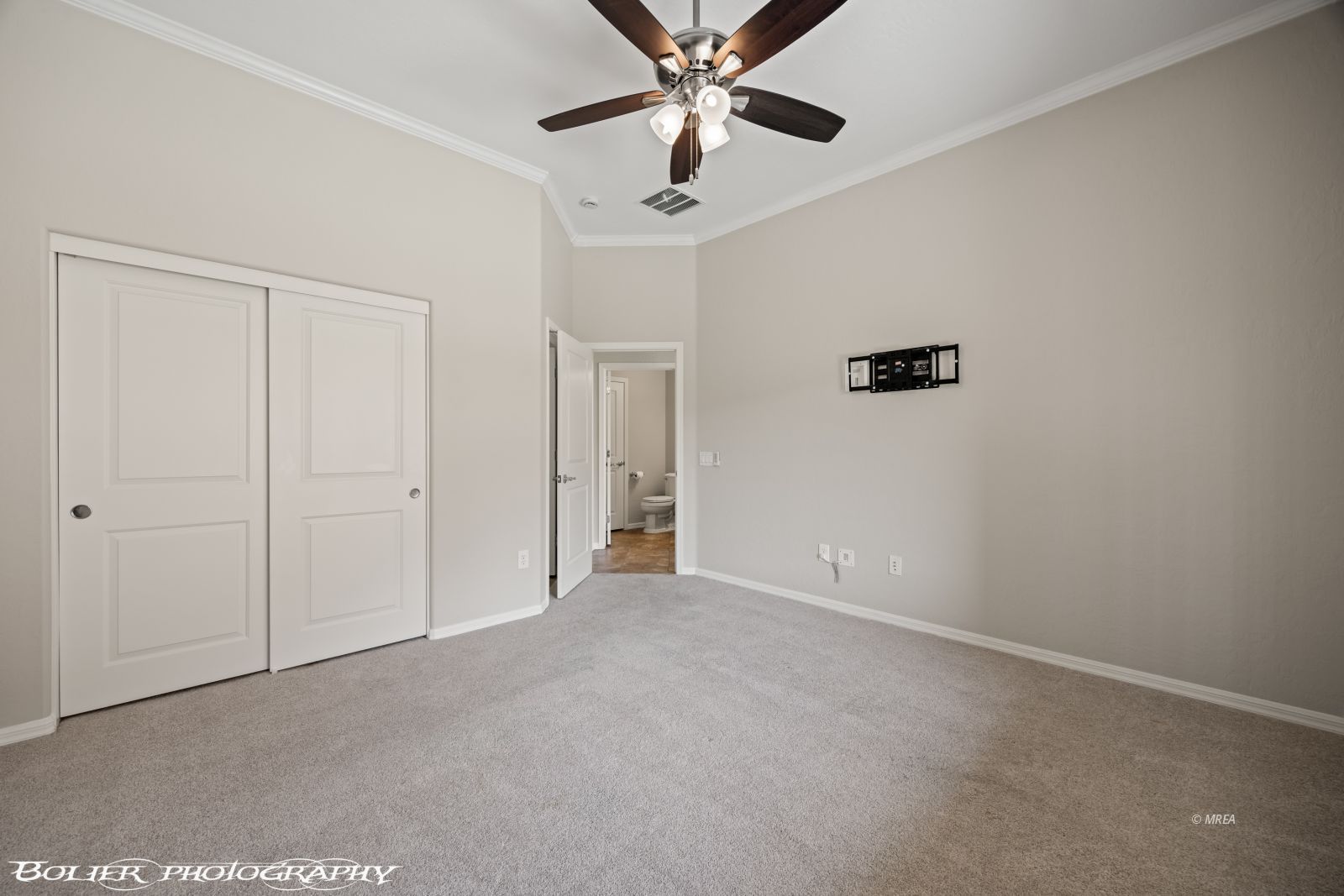 1068  Starlight Terrace Way