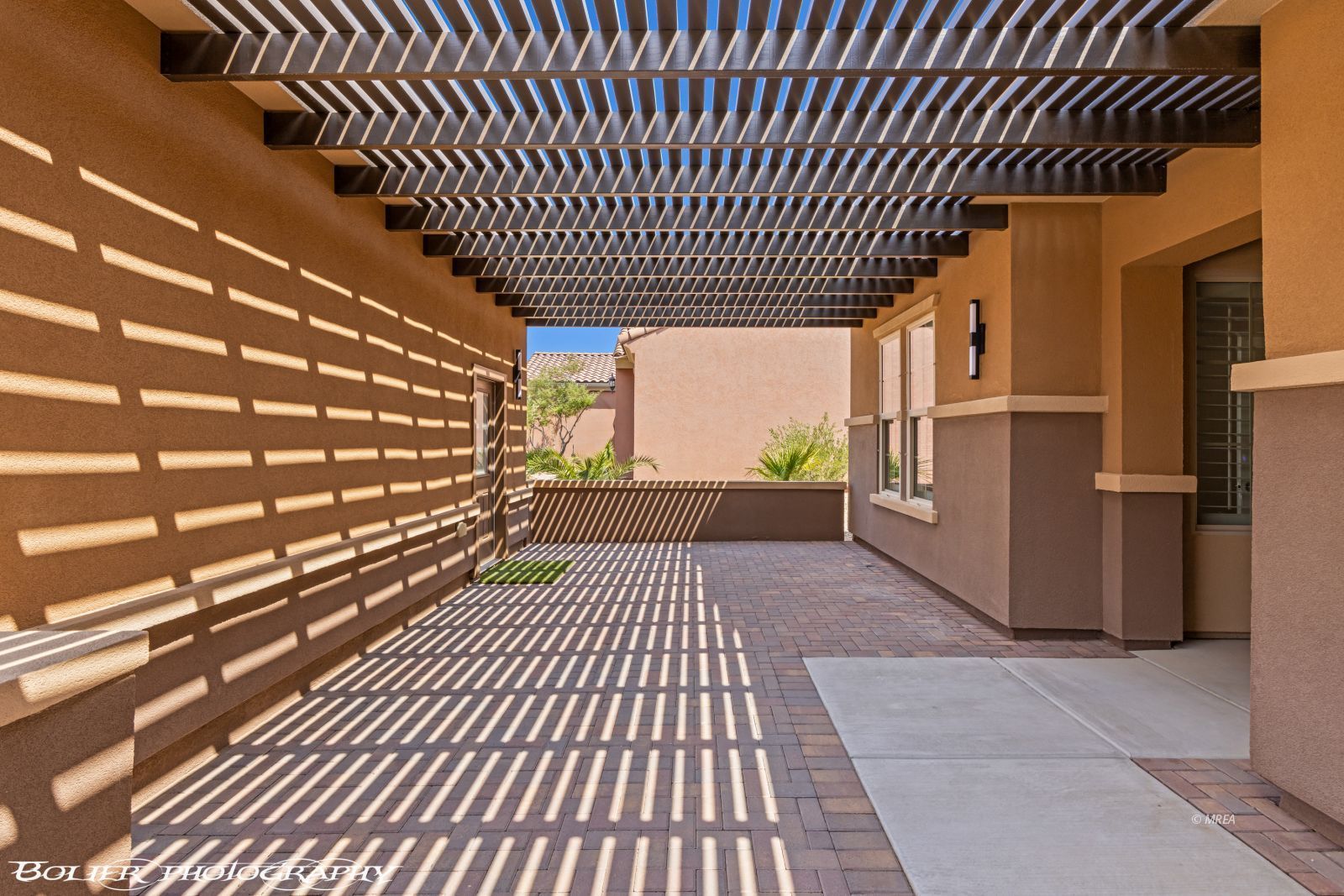 1068  Starlight Terrace Way