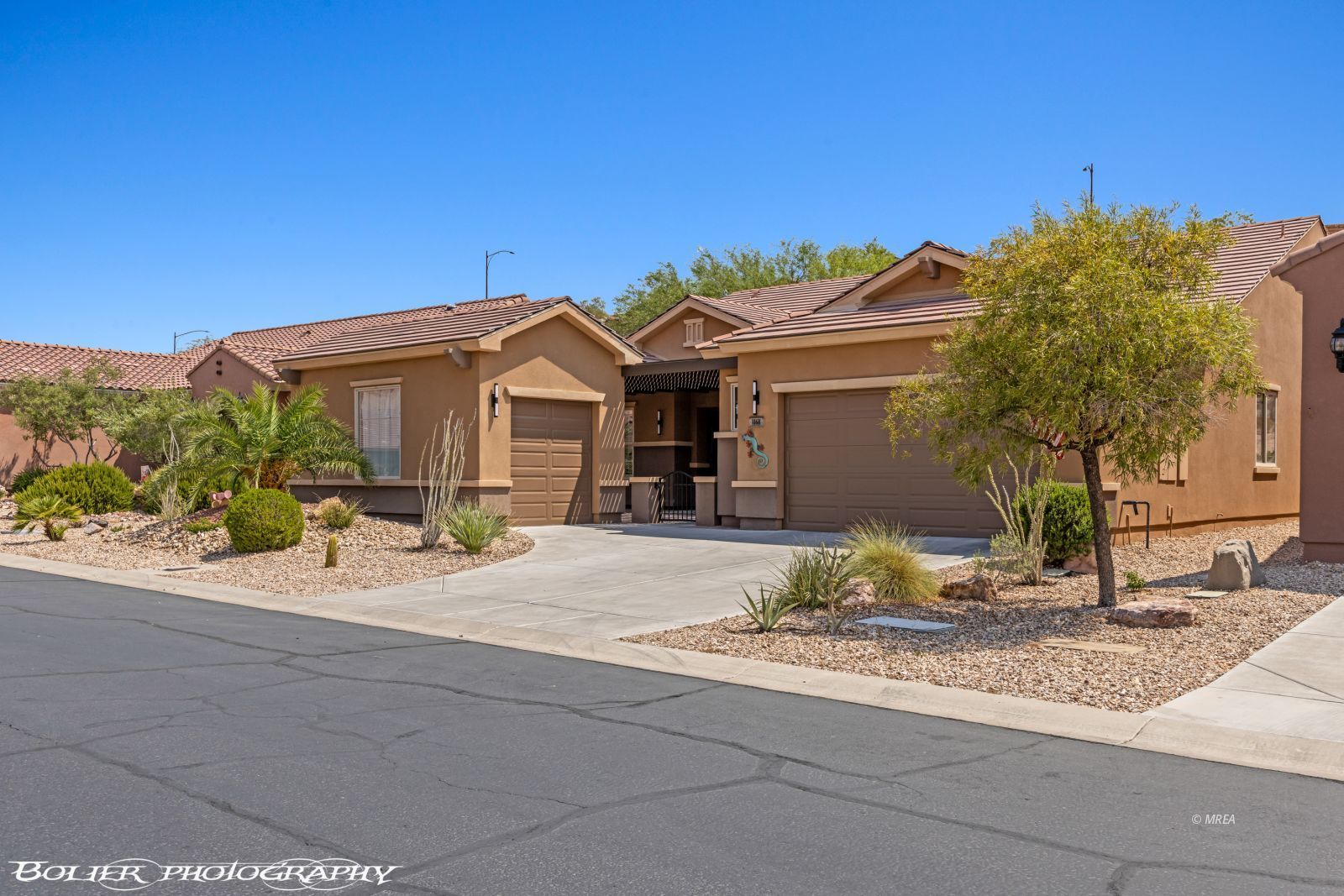 1068  Starlight Terrace Way