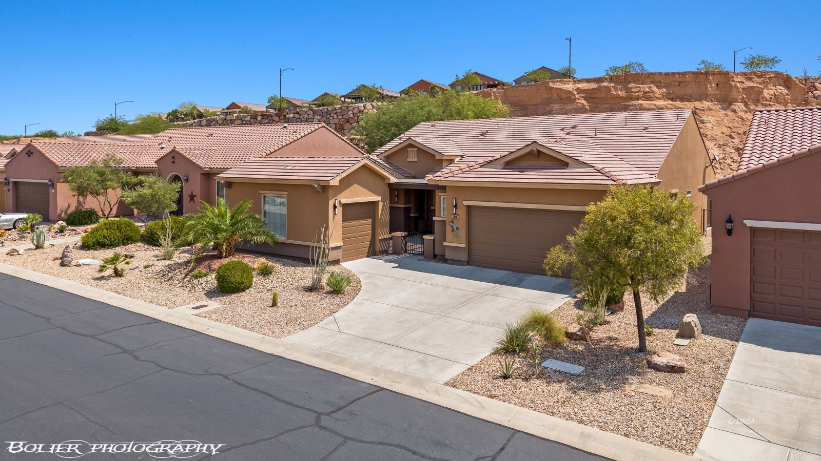 1068  Starlight Terrace Way