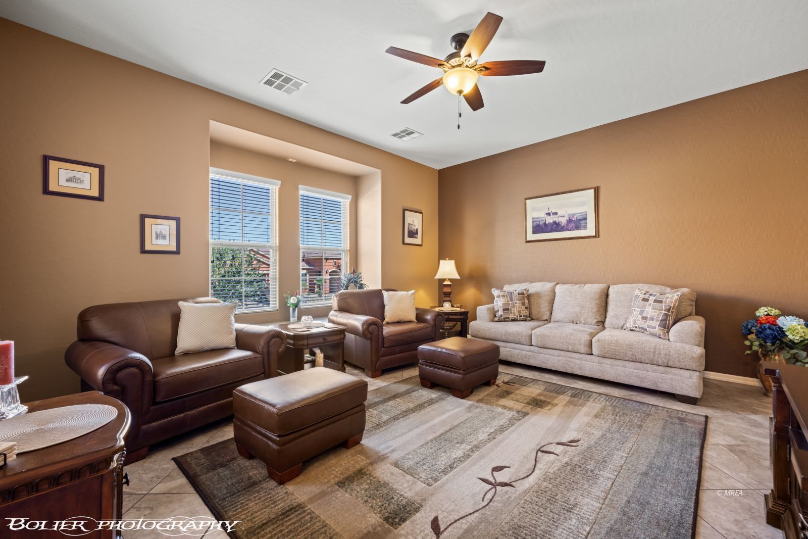 1540  Sandstone Bluffs VW 