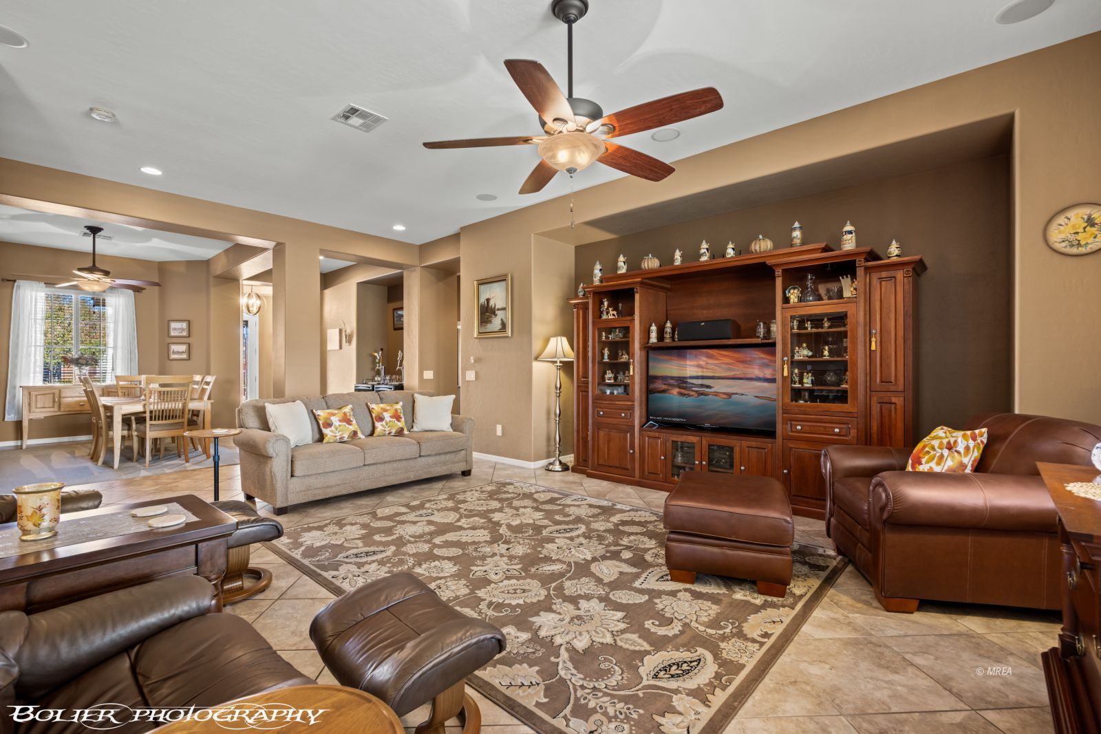 1540  Sandstone Bluffs VW 