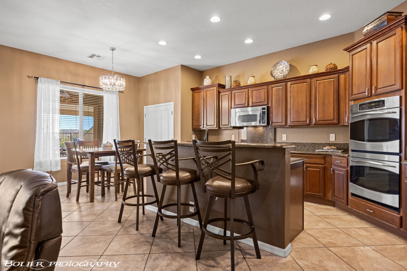 1540  Sandstone Bluffs VW 