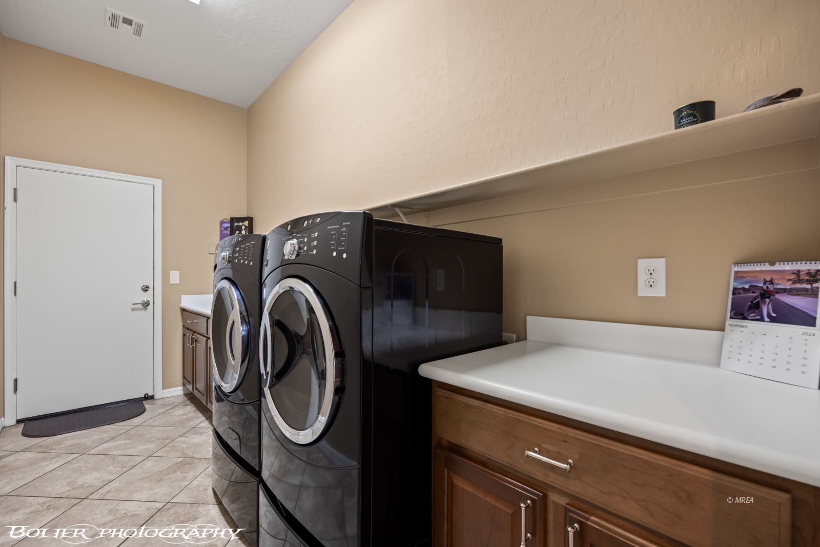 1540  Sandstone Bluffs VW 