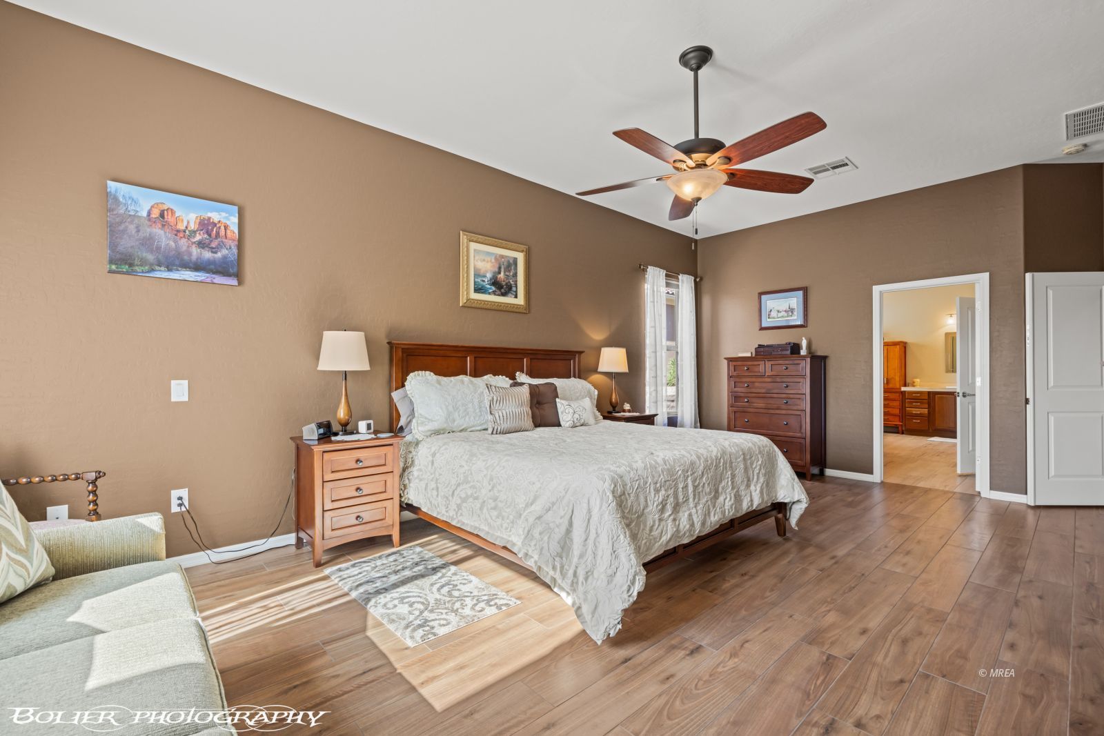 1540  Sandstone Bluffs VW 