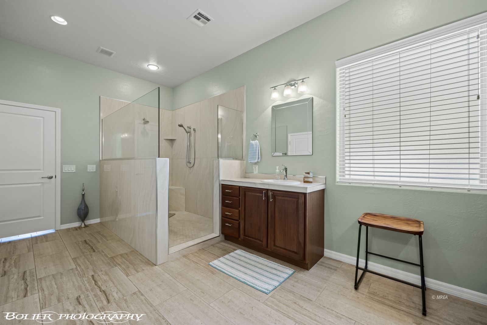 1540  Sandstone Bluffs VW 