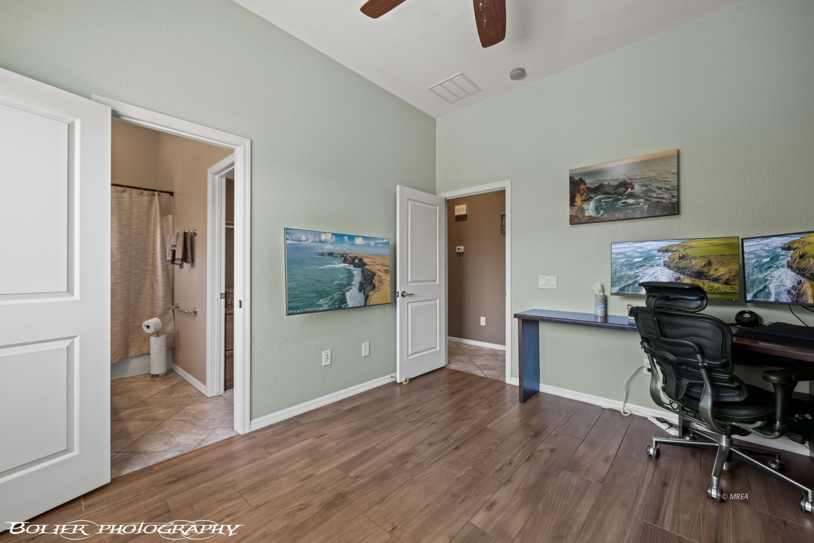 1540  Sandstone Bluffs VW 