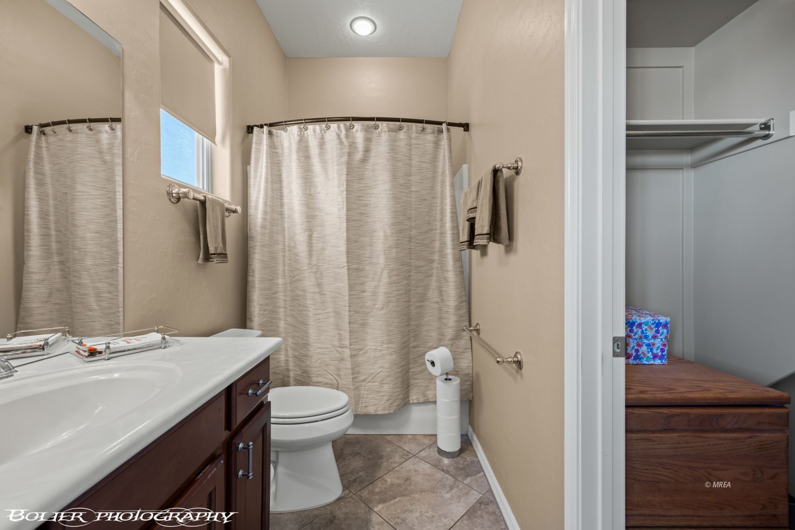 1540  Sandstone Bluffs VW 