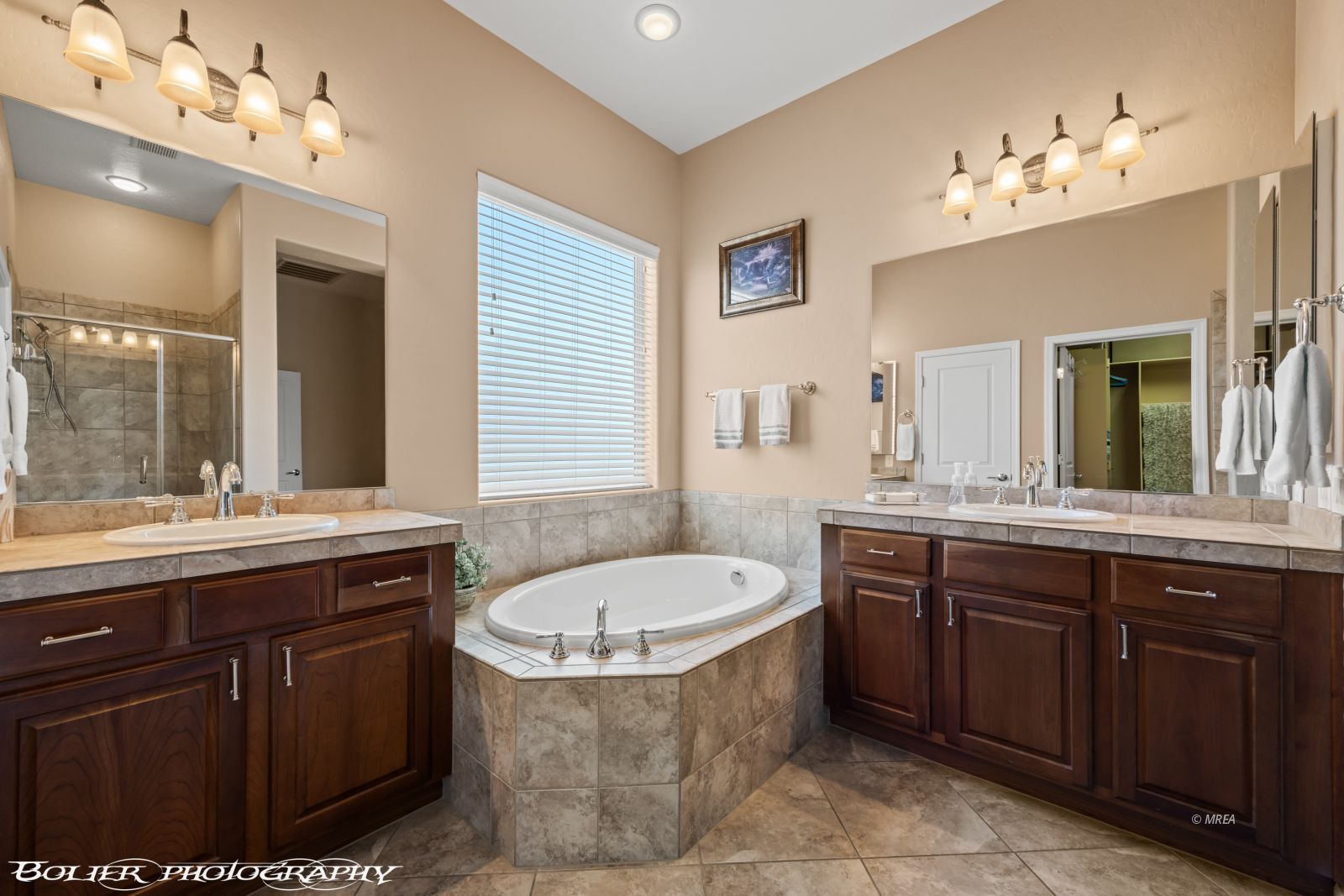 1540  Sandstone Bluffs VW 