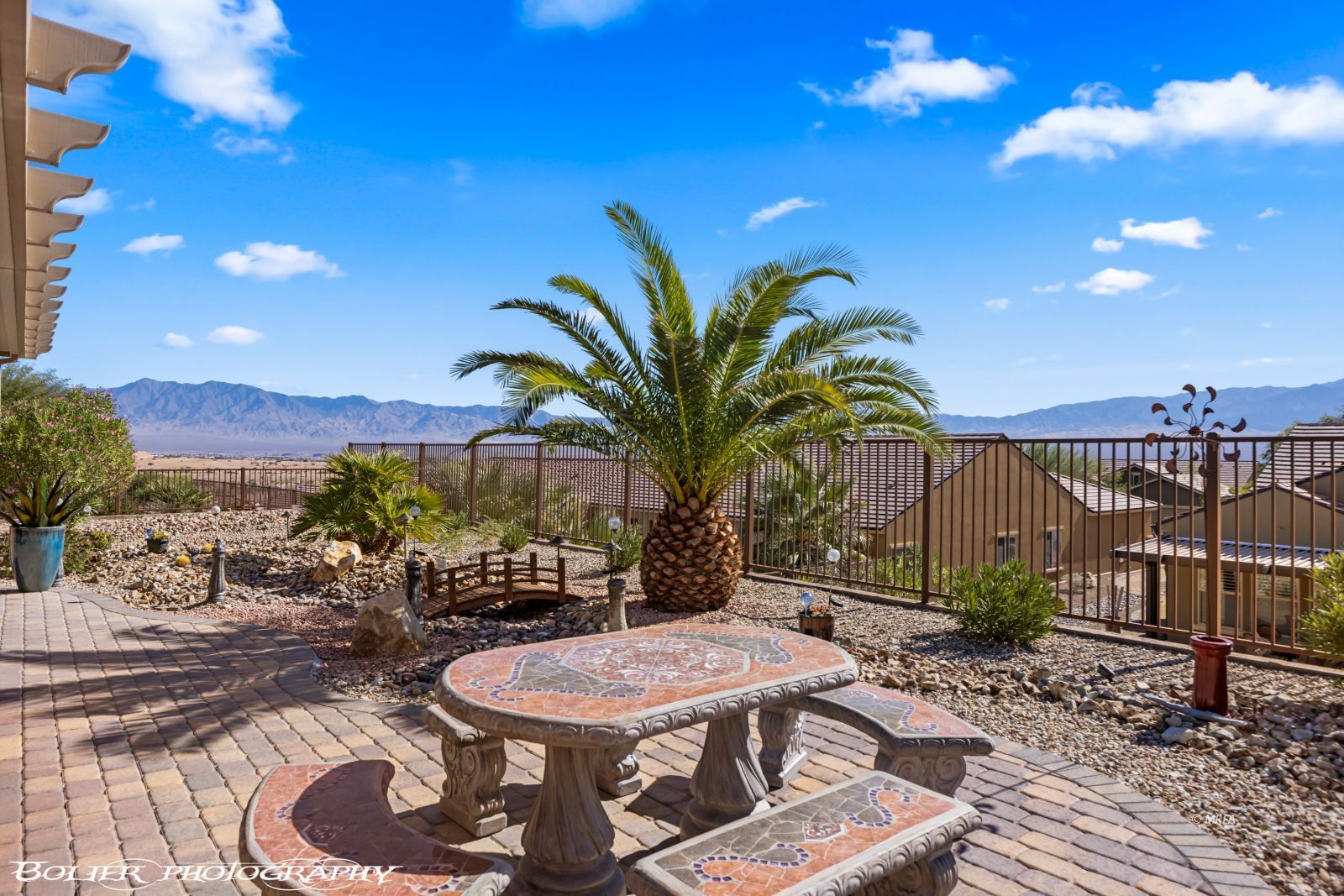 1540  Sandstone Bluffs VW 