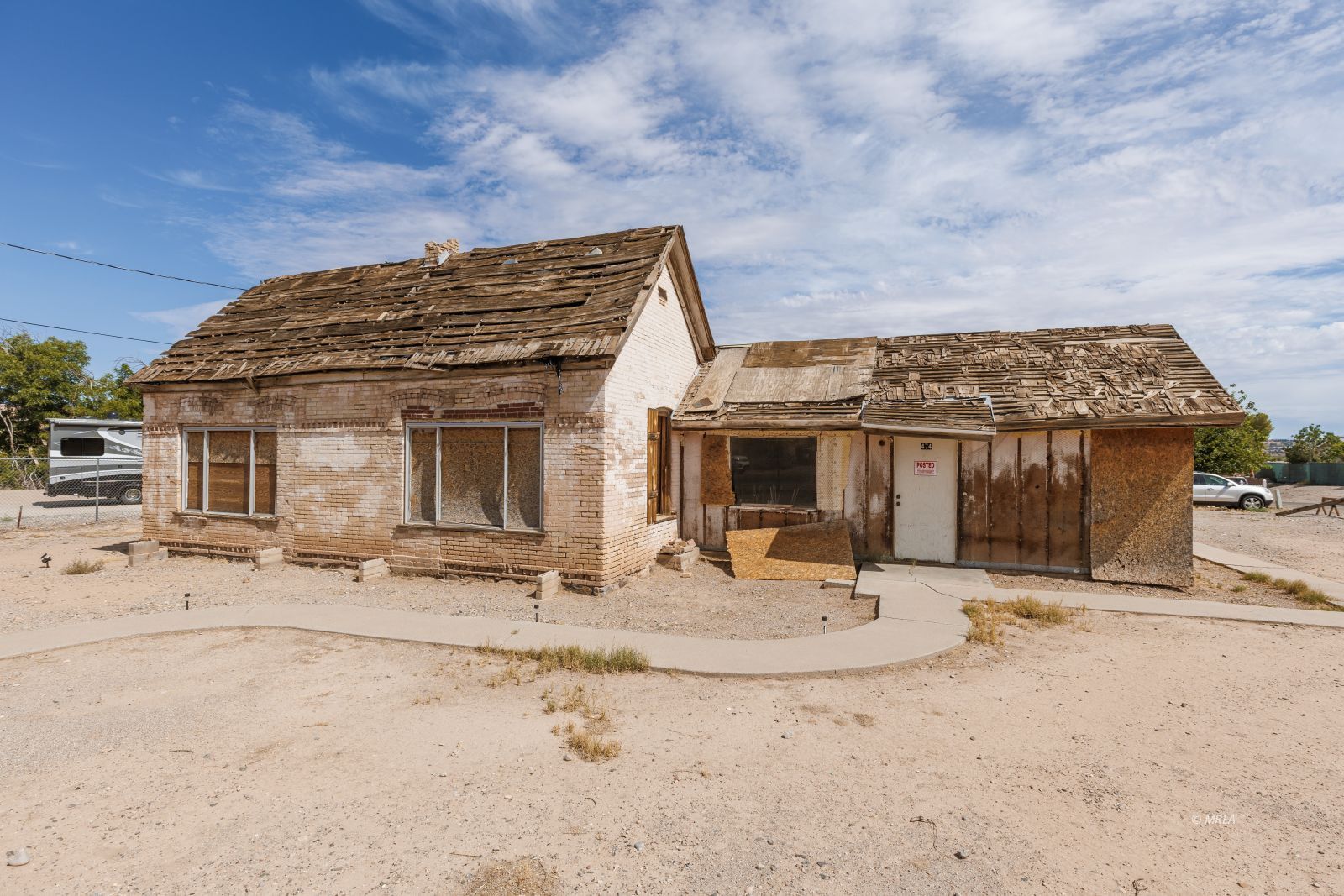 474 E First South St