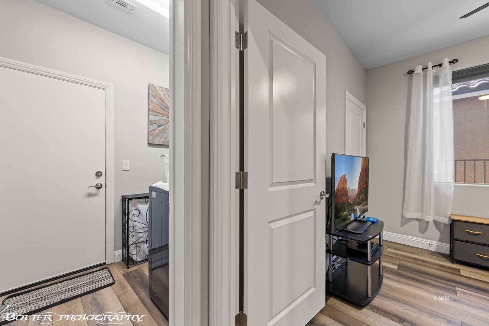 1135  Crestline Lane 