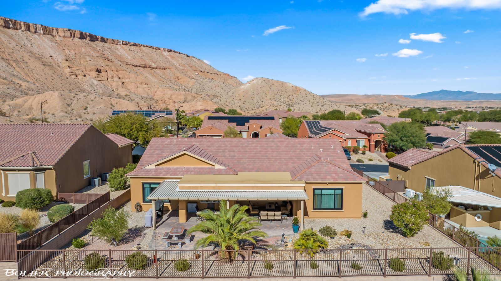 1540  Sandstone Bluffs VW 