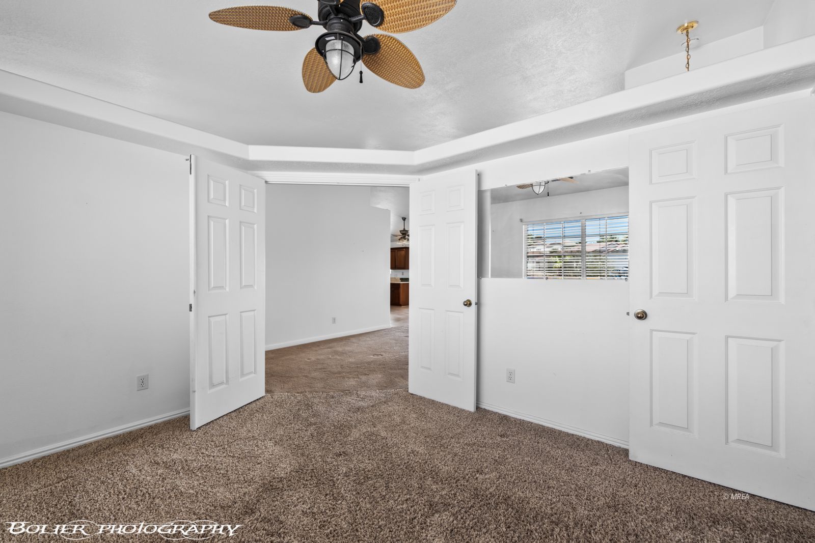 484  Valley View Cir