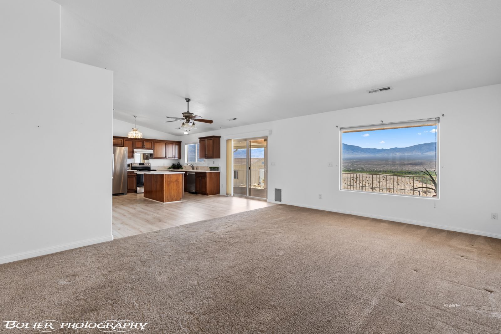 484  Valley View Cir