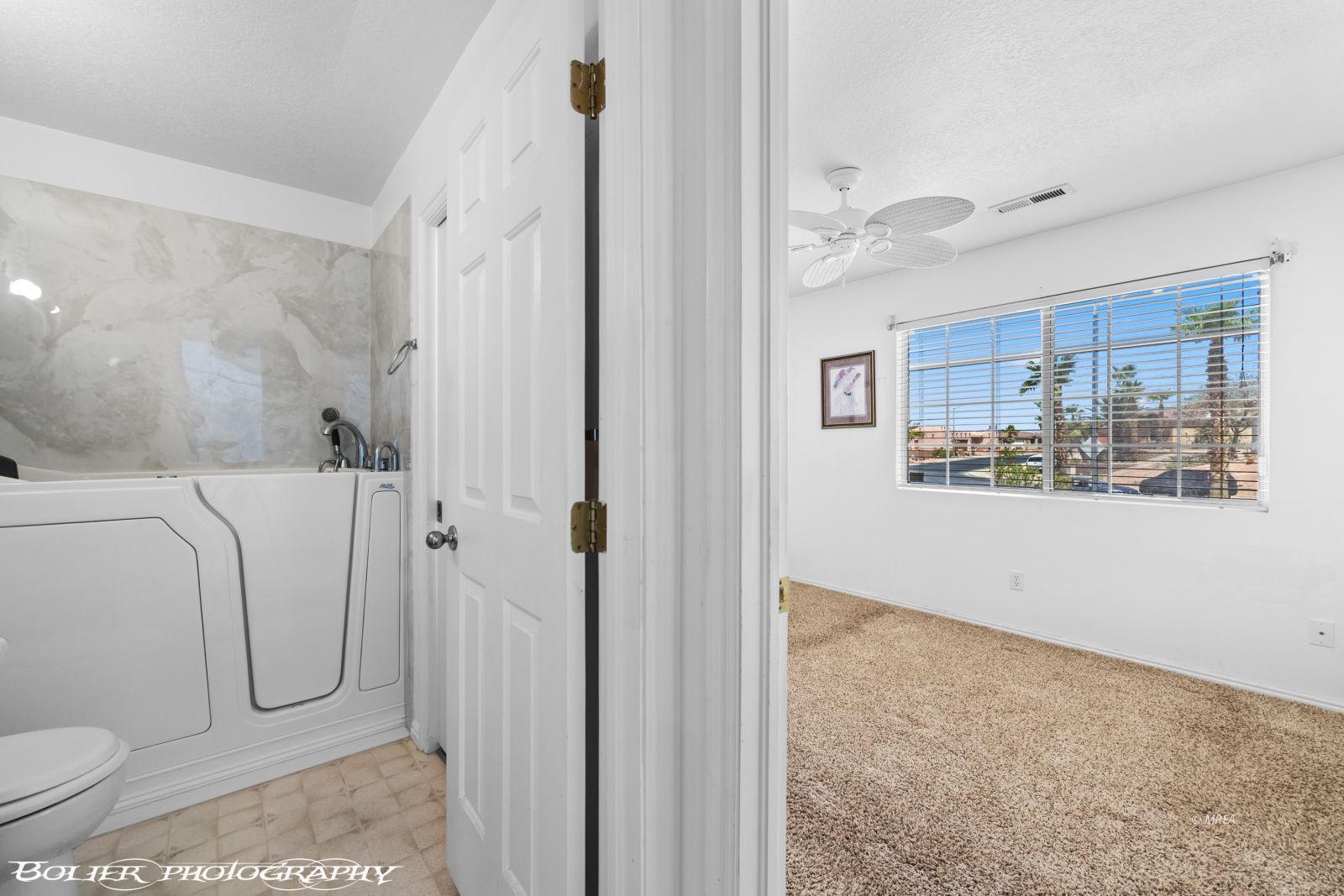 484  Valley View Cir