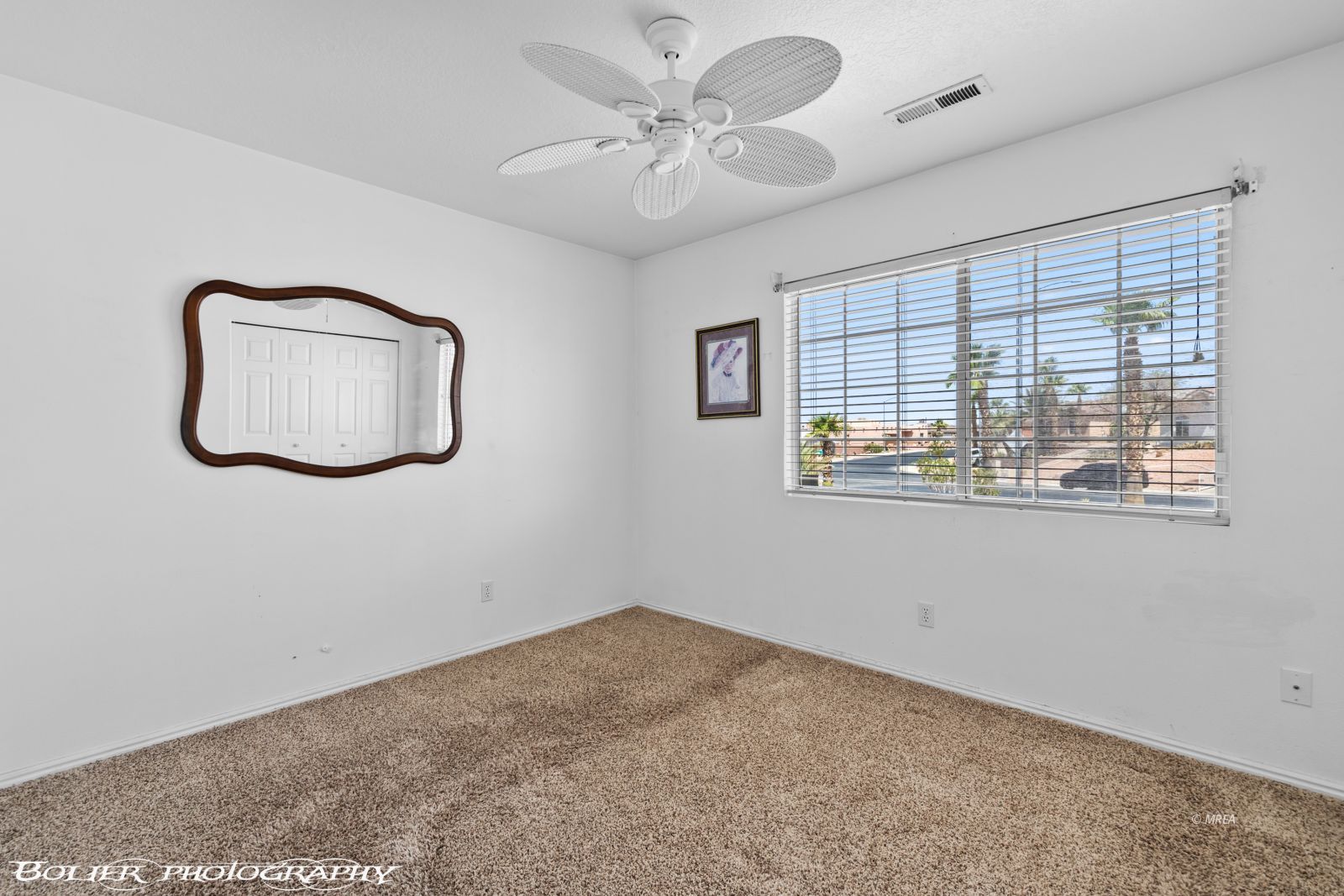 484  Valley View Cir