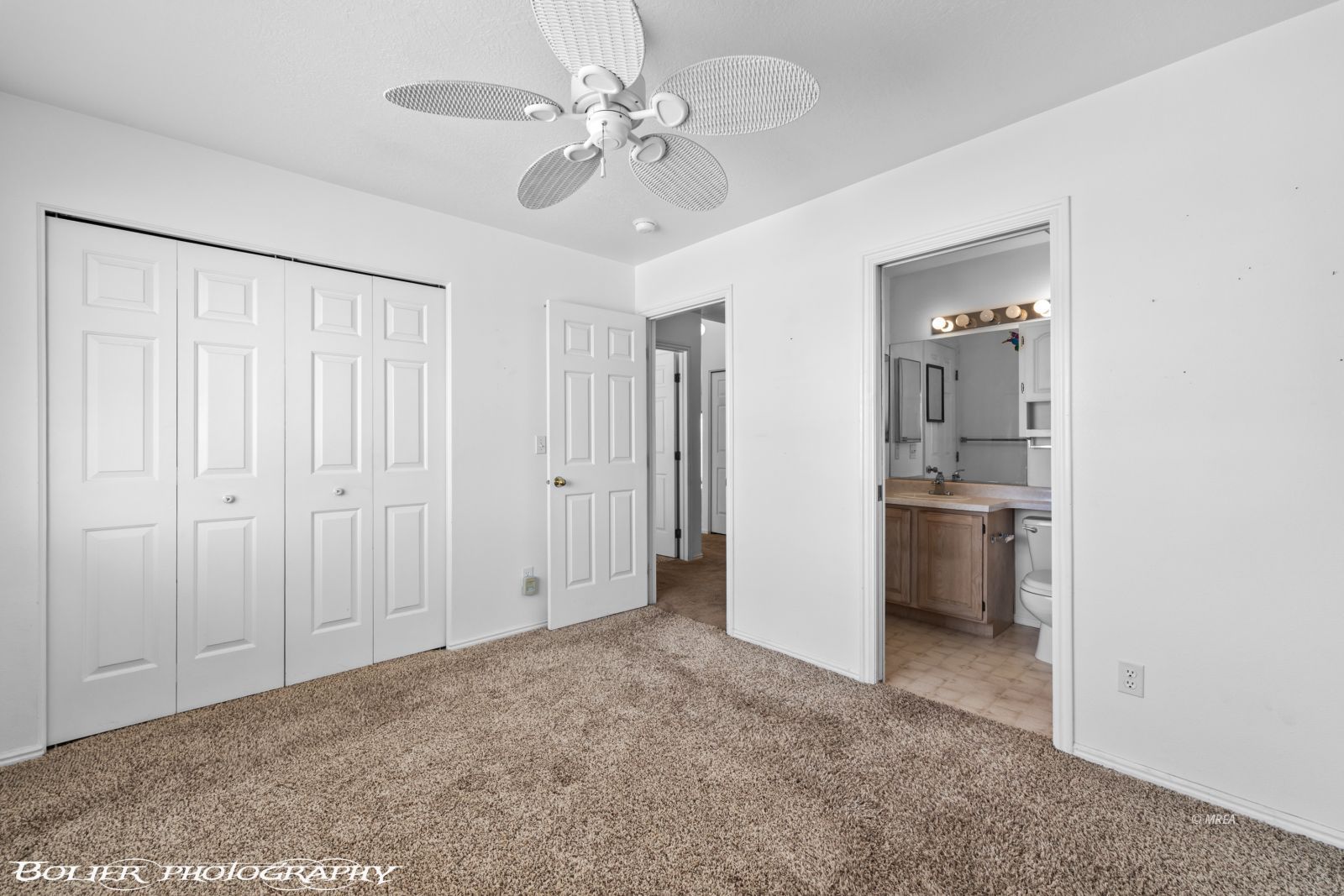 484  Valley View Cir