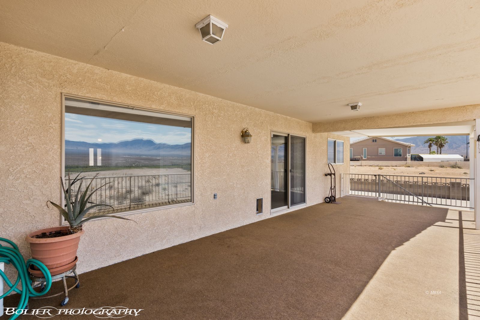 484  Valley View Cir