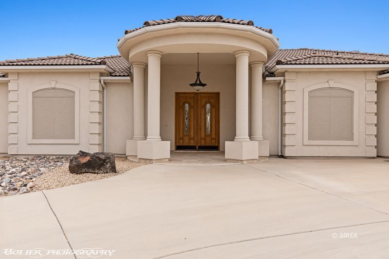 624  Palos Verdes Dr